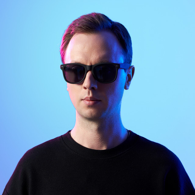 Andrew Rayel headshot